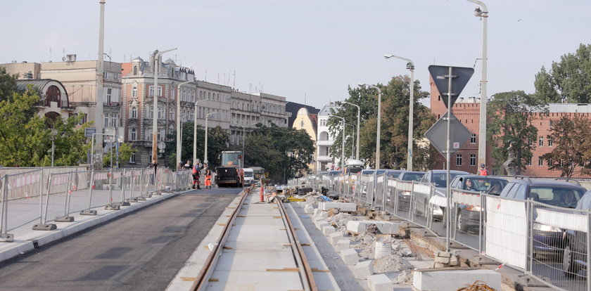 Most Uniwersytecki gotowy, ale w połowie października