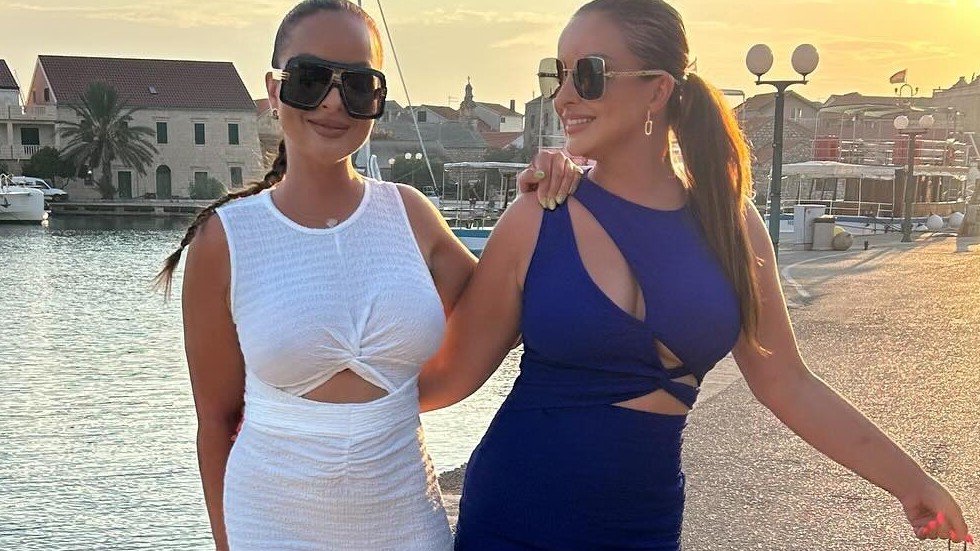 Sestry Daniela a Veronika Nízlové stoja verne vždy bok po boku. foto: IG/veronikatwiins