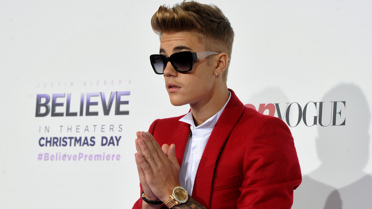 Justin Bieber ponownie został aresztowany za nieostrożną jazdę. Tym razem piosenkarz jechał quadem. Oprócz tego zaatakował kierowcę minivana, z którym się zderzył. Justin Bieber będzie musiał odeprzeć kolejne zarzuty, które w tym miesiącu postawiono mu w Ontario.
