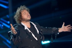 Zaskakująca metamorfoza Mietka Szcześniaka. Tak teraz wygląda [FOTO]