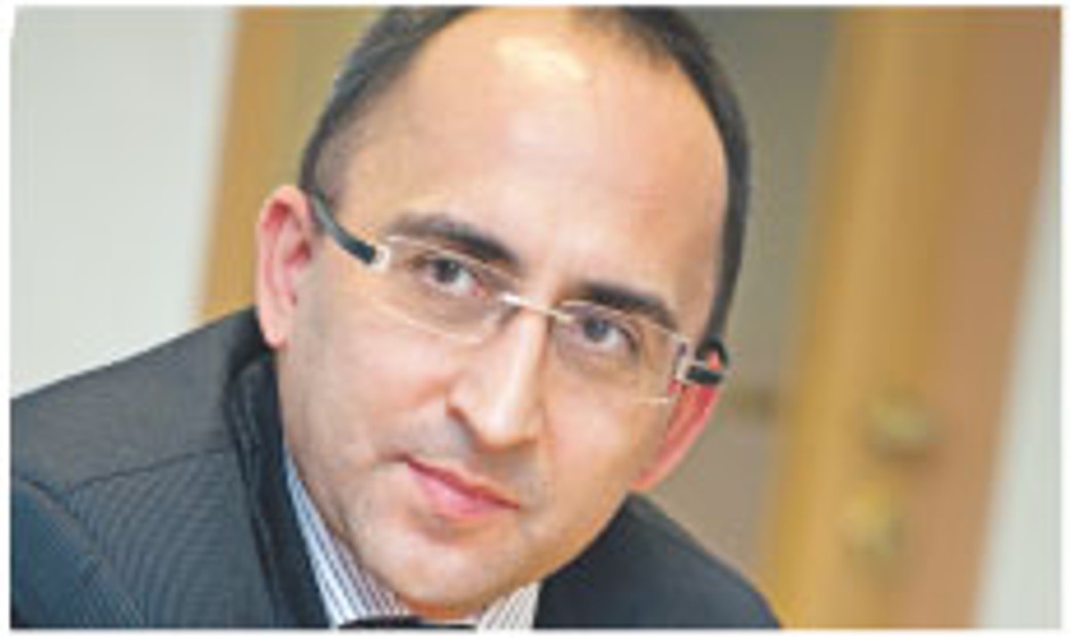 Andrzej Dębiec, partner, kancelaria Lovells