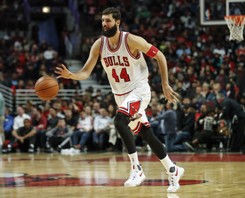 Liga NBA: Mirotic niezdolny do gry po bójce z kolegą z Chicago Buls