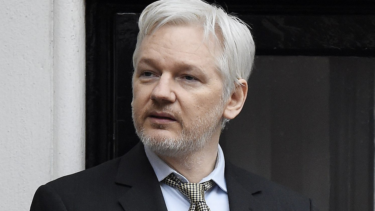 Założyciel demaskatorskiego portalu WikiLeaks Julian Assange zapowiedział, że jego organizacja opublikuje przed końcem roku około miliona dokumentów związanych z rządami trzech państw oraz wyborami prezydenckimi w Stanach Zjednoczonych.