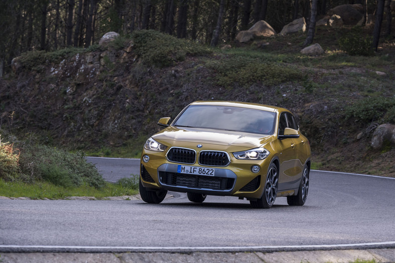 BMW X2 - SUV z genami coupe