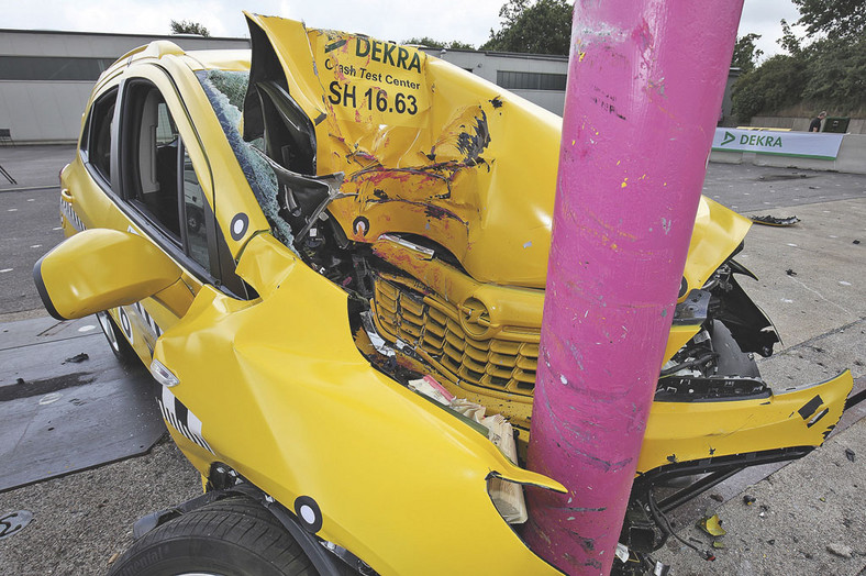 Crashtesty a rzeczywistość - 80 km/h zabija!