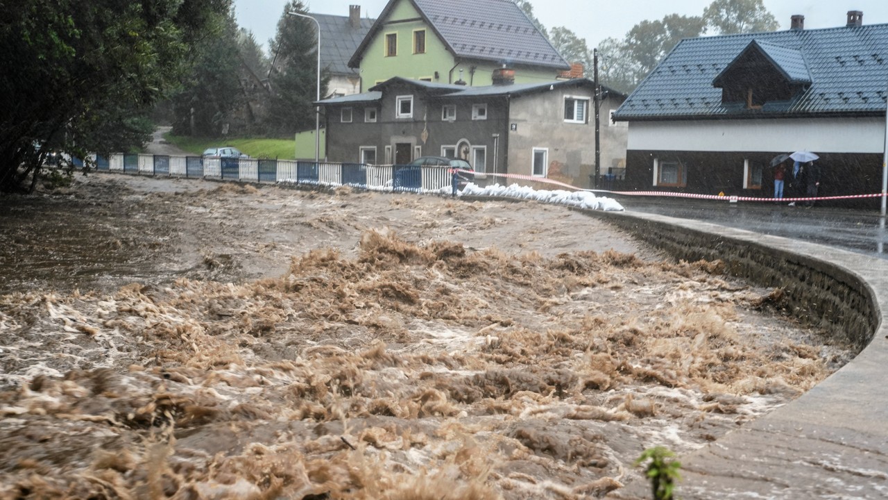 Jak głosowali mieszkańcy terenów popowodziowych? Wyniki gmin, które najbardziej ucierpiały jesienią 2024 r.