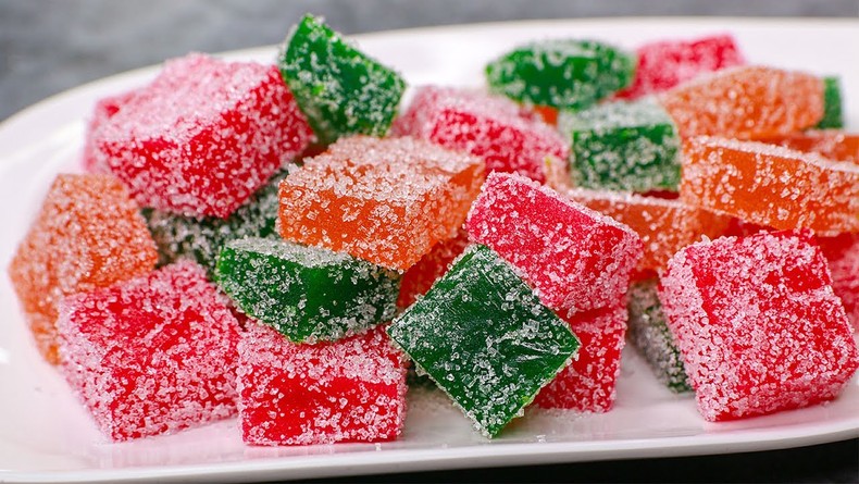 Gelatin in gummy candies [Youtube]