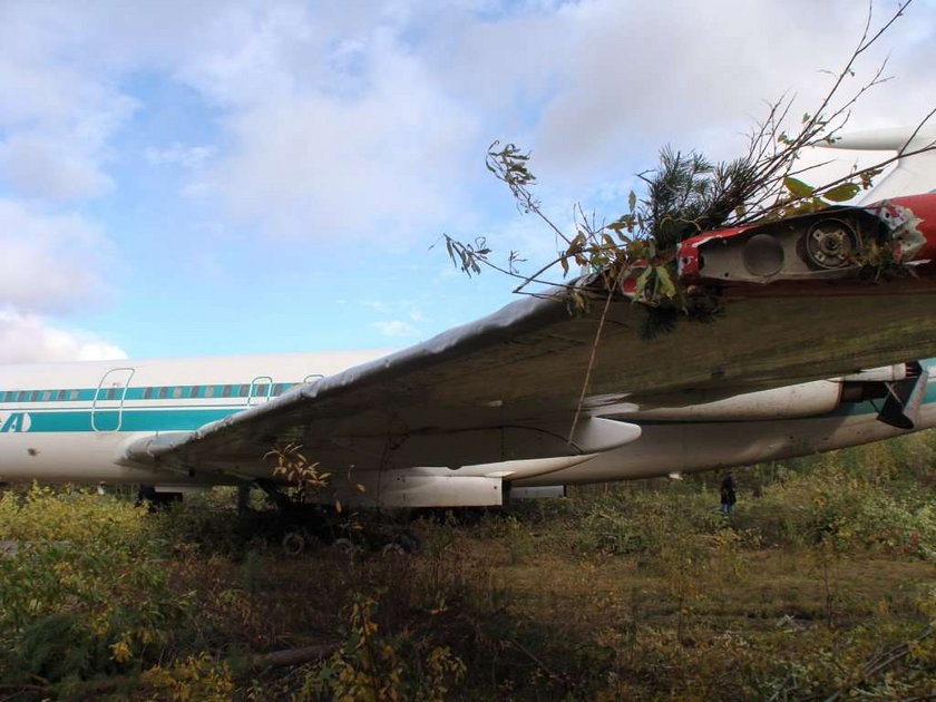 Tupolew nie trafił w pas i się nie rozbił. FOTO