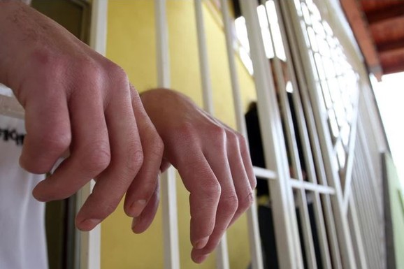 UKRAO GRAĐEVINSKU OPREMU VREDNU PREKO 2,2 MILIONA DINARA Treće OJT traži pritvor za okrivljenog, delimično priznao delo