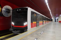 Metro nie kursowało parę godzin między Stokłosami a Politechniką. Powodem pozostawiony bagaż