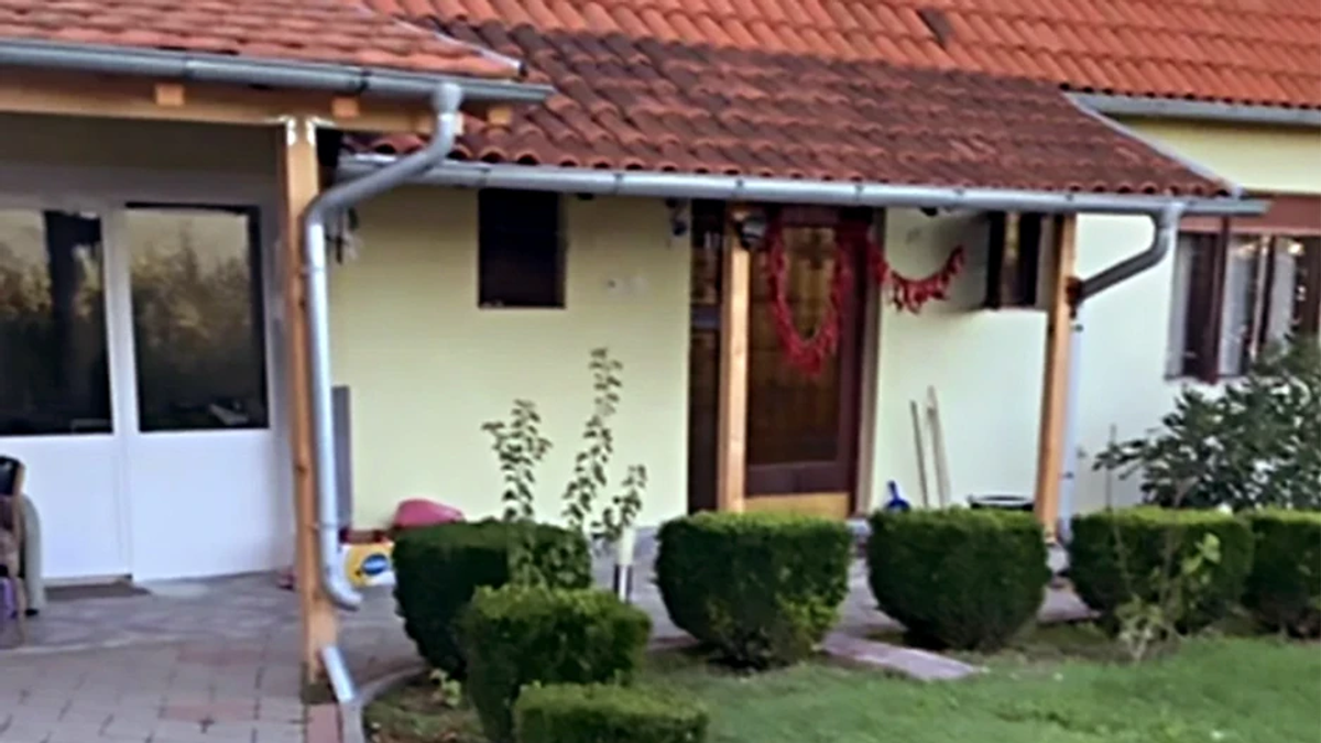 EVO KAKO IZGLEDA KUĆA NAŠEG GLUMCA NA KOSOVU I METOHIJI Često posećuje Gračanicu i rodno mesto: 
