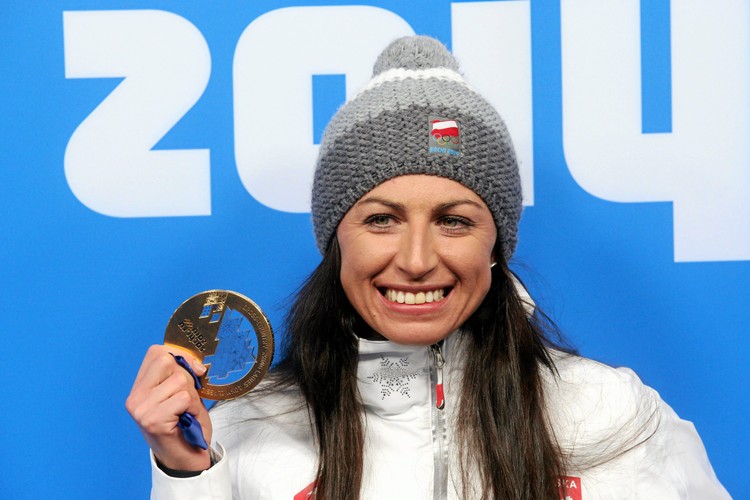 <b>Justyna Kowalczyk</b> – za władanie zbiorową wyobraźnią i udowadnianie, że kobieta może się postawić wszystkim, bez względu na pozycję, mieć rację i wygrać.