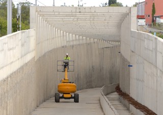 Zostało niewiele czasu na zakończenie mediacji. PLK może zmienić wykonawcę tunelu pod Łodzią