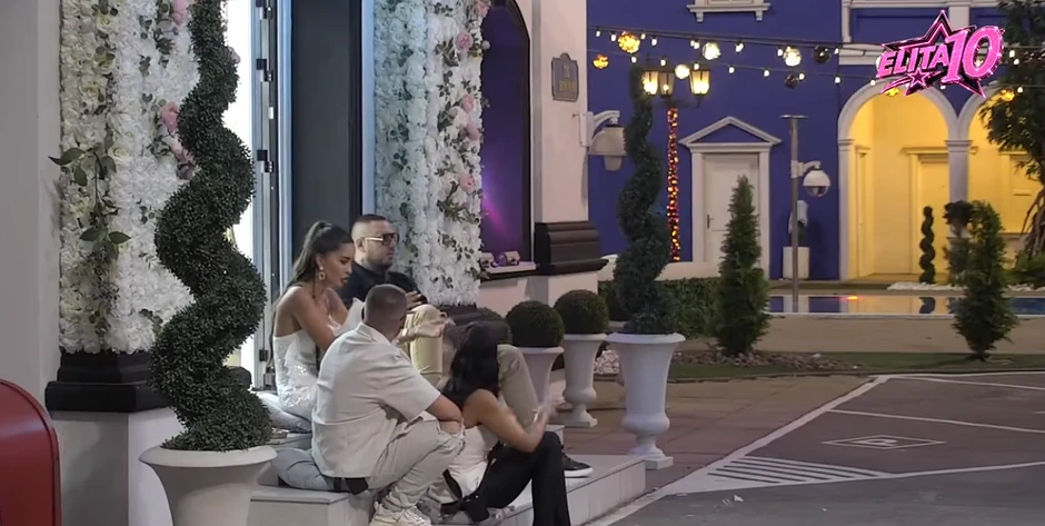 Ljubi se sa njim, a gleda Filipa Cara: Anđela Đuričić razotkrila Aneli