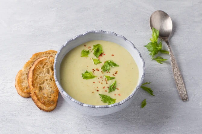 Supa od luka i celera