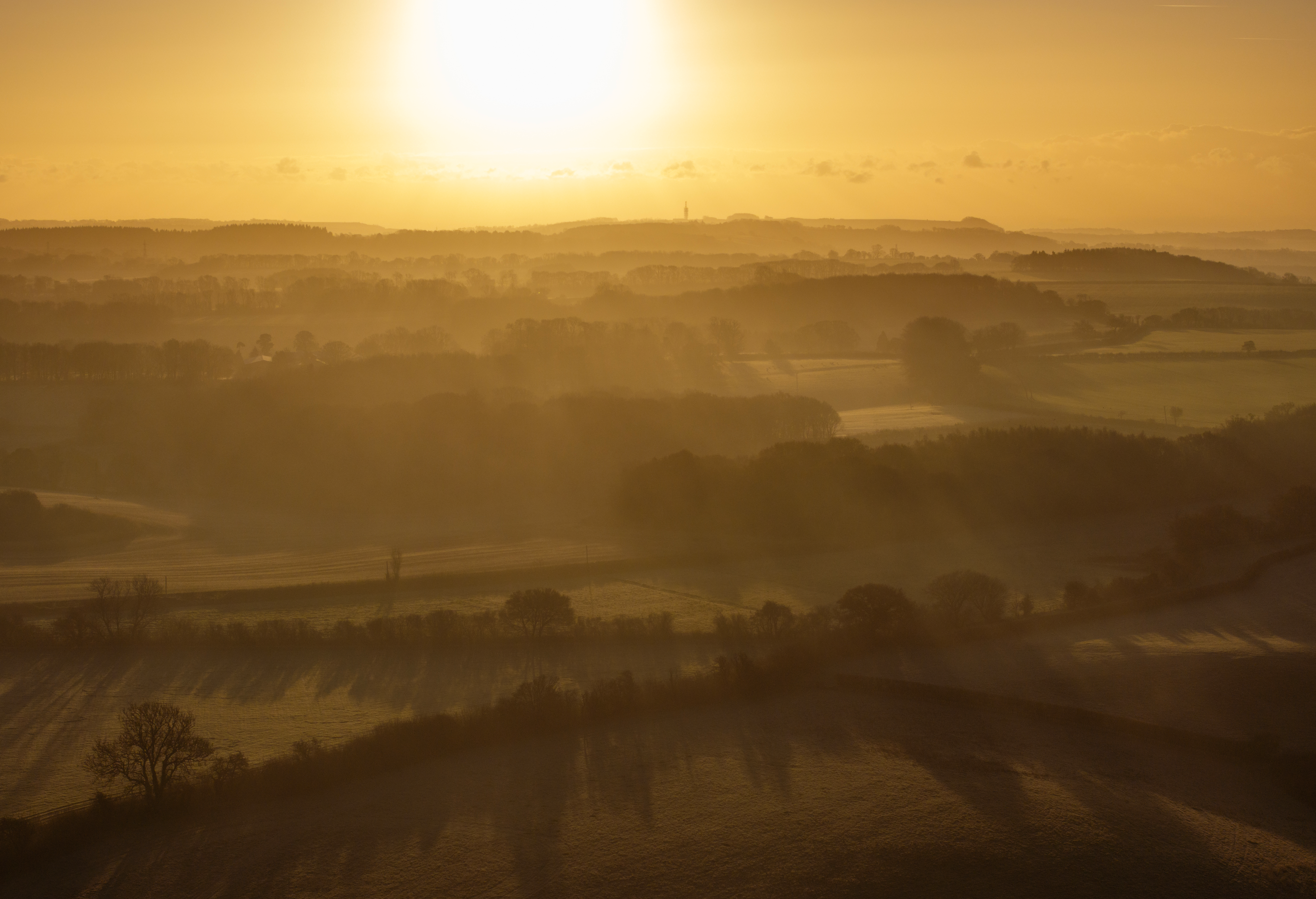 UK cold snap: Temperatures to hit -12°C as health alerts issued