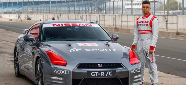 Realny Nissan GT-R sterowany.... padem od PlayStation!