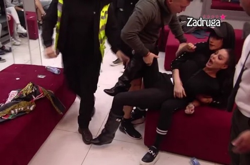 Maja, Filip Car tuča