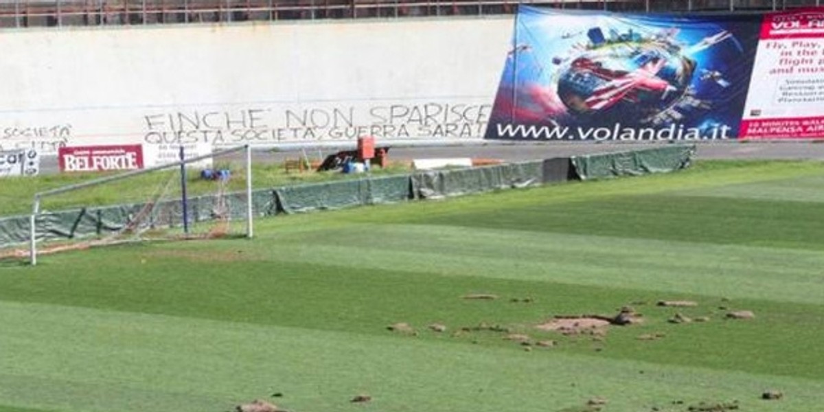 Kibice czerwonej latarni Serie B - Varese zdemolowali swój stadion!