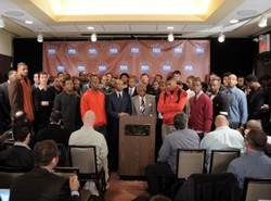 Lokaut w NBA potrwa przynajmniej do 15 grudnia