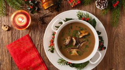 świetna alternatywa dla czerwonego barszczu. tak wigilijny żur grzyb