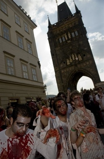 ZOMBIE WALK