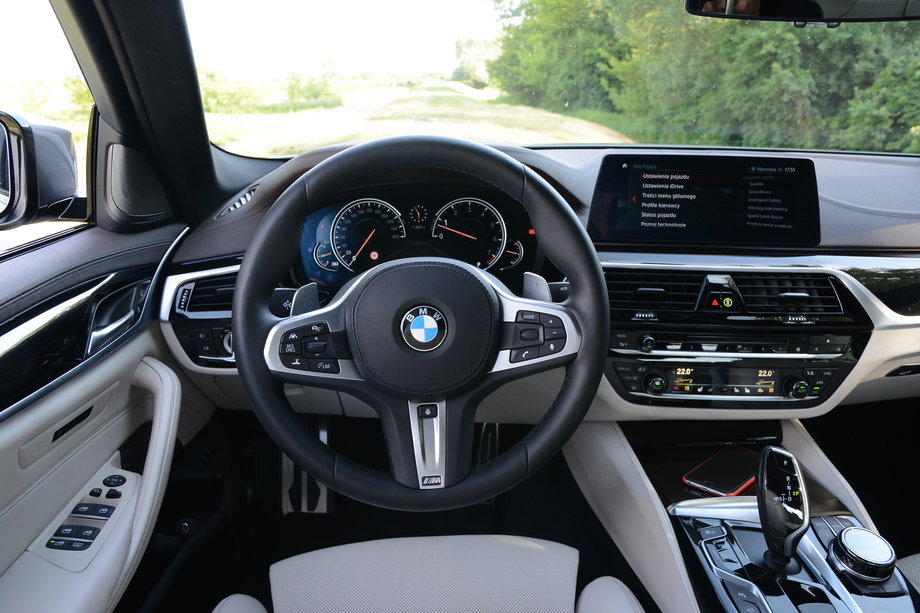 BMW 540i xDrive (11)