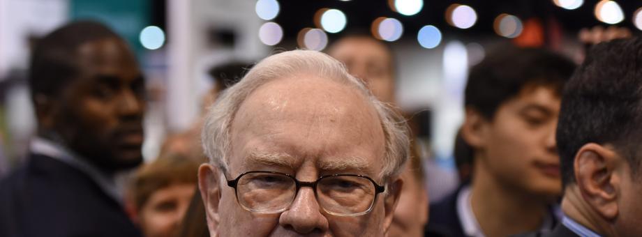 Pewne jest jedno: na rynku zrobiło się tanio, a Warren Buffett najbogatszy inwestor świata ruszył na łowy.