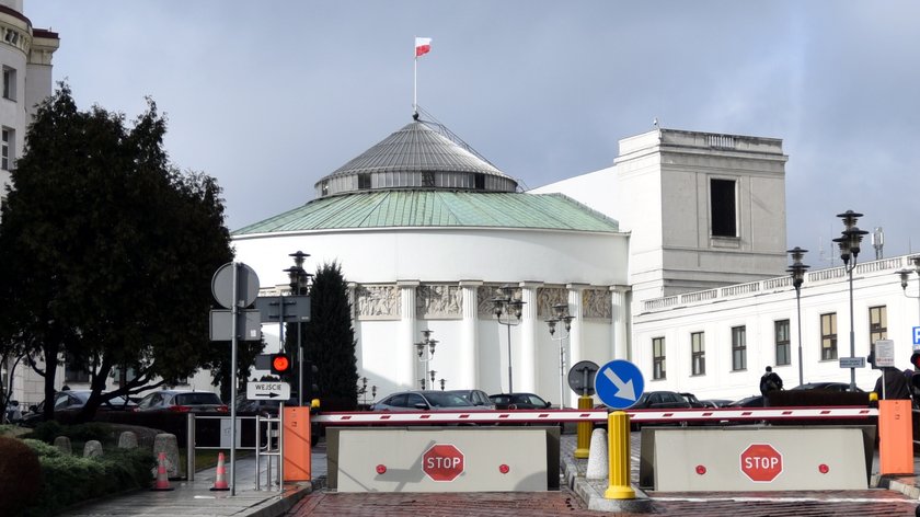 Sejm chce mieć prąd ze słońca