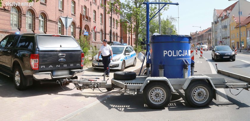 Ewakuacja komendy policji przy ul. Partyzantów w Olsztynie