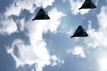 Drony nad bazą atomowych okrętów podwodnych. Francuskie wojsko otworzyło ogień