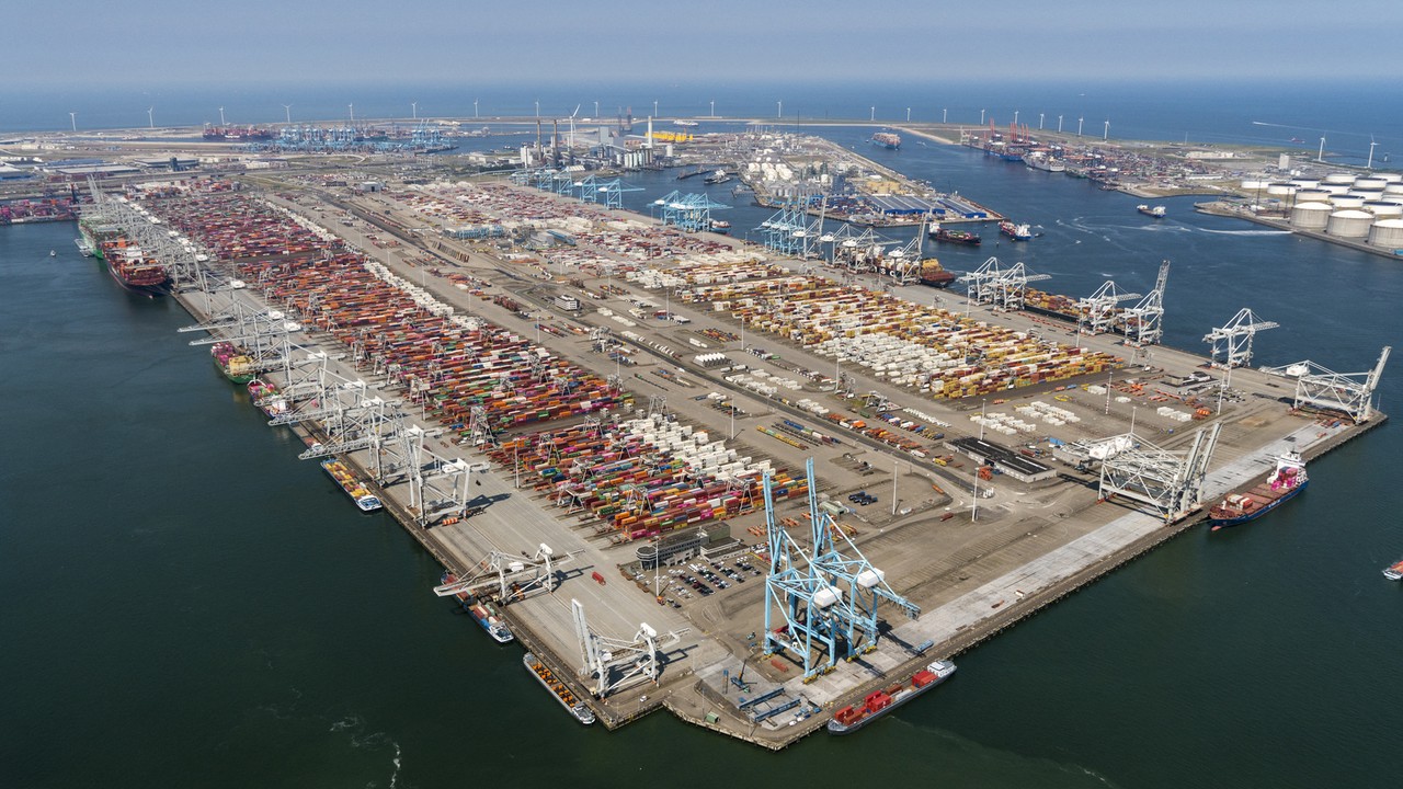 Największy port Europy przygotowuje się na potencjalną wojnę z Rosją