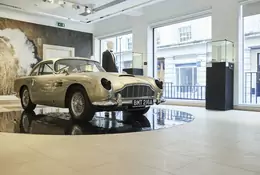 Aston Martin DB5 Jamesa Bonda rozbił bank. Ogromna kwota