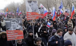 'Rosja będzie wolna'. Tysiące ludzi na marszu w Moskwie. W przeddzień rocznicy zabójstwa Niemcowa