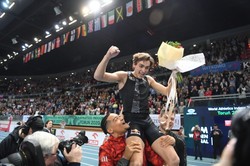 Armand Duplantis w Toruniu pobił rekord świata w skoku o tyczce [WIDEO]