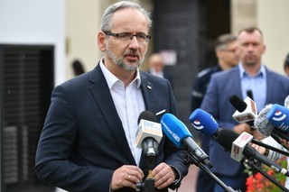 Obowiązkowe szczepienia nauczycieli? Niedzielski złożył deklarację