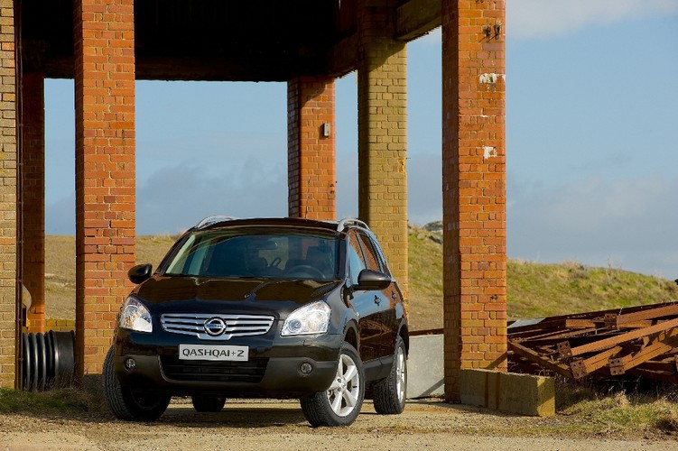 Auto będzie dostępne z dwoma silnikami benzynowymi i dwoma turbodieslami