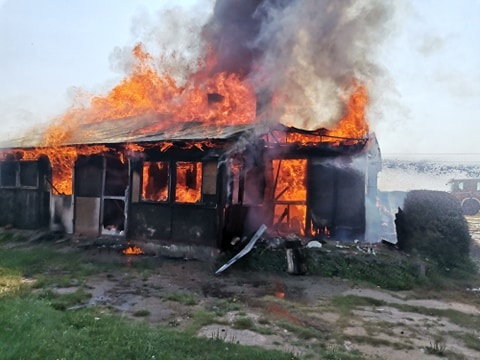 Pożar budynku mieszkalnego w miejscowości Cienia w gminie Błaszki