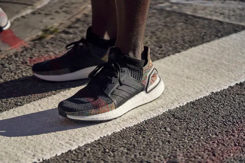 adidas Ultraboost 19 &quot;Dark Pixel&quot; trafi do sprzedaży w styczniu