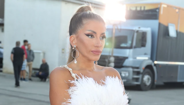 Dalila Dragojević operacijama do neprepoznatljivosti PROMENILA LIČNI OPIS! Od mature do danas  je DRUGA OSOBA (FOTO)