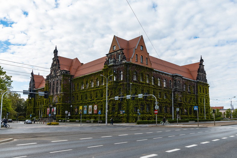 Wrocław — średni ping dla internetu mobilnego: 30,18 ms