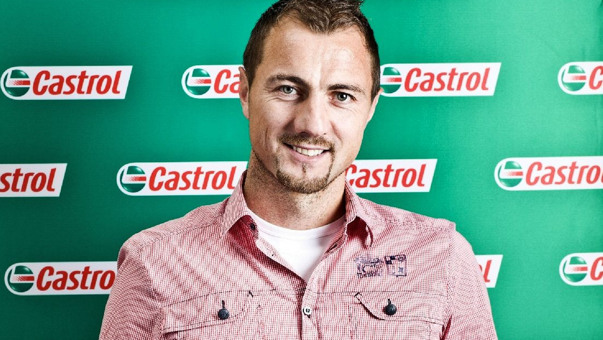 Jerzy Dudek wziął w poniedziałek udział w konferencji prasowej sponsora Euro 2012, firmy Castrol, na której opowiadał o stronie internetowej castrolfan.onet.pl związanej ze zbliżającymi się mistrzostwami Starego Kontynentu. Bramkarz napomknął również kilka słów o swojej przyszłości.