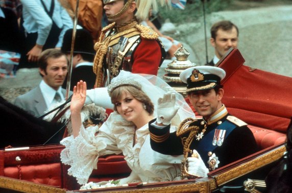 Diana Spencer i książę Karol pobrali się 40 lat temu