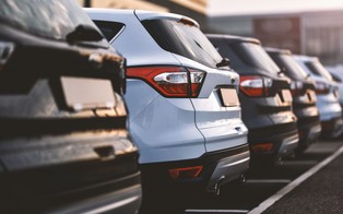 Samochody używane. Które 5-letnie modele mają najwyższą wartości odsprzedaży [RANKING]