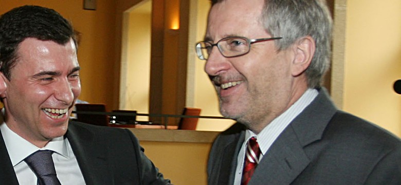 Siwiec pcha się do mediów