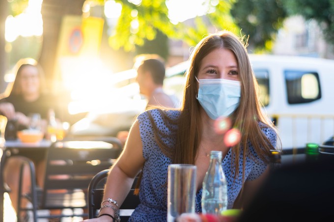 Nyári covid hullám: ezt tanácsolja Kemenesi Gábor virológus