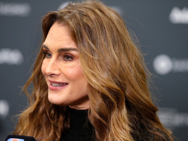 Brooke Shields po latach zdecydowała się opowiedzieć swoją dramatyczną historię z młodości...