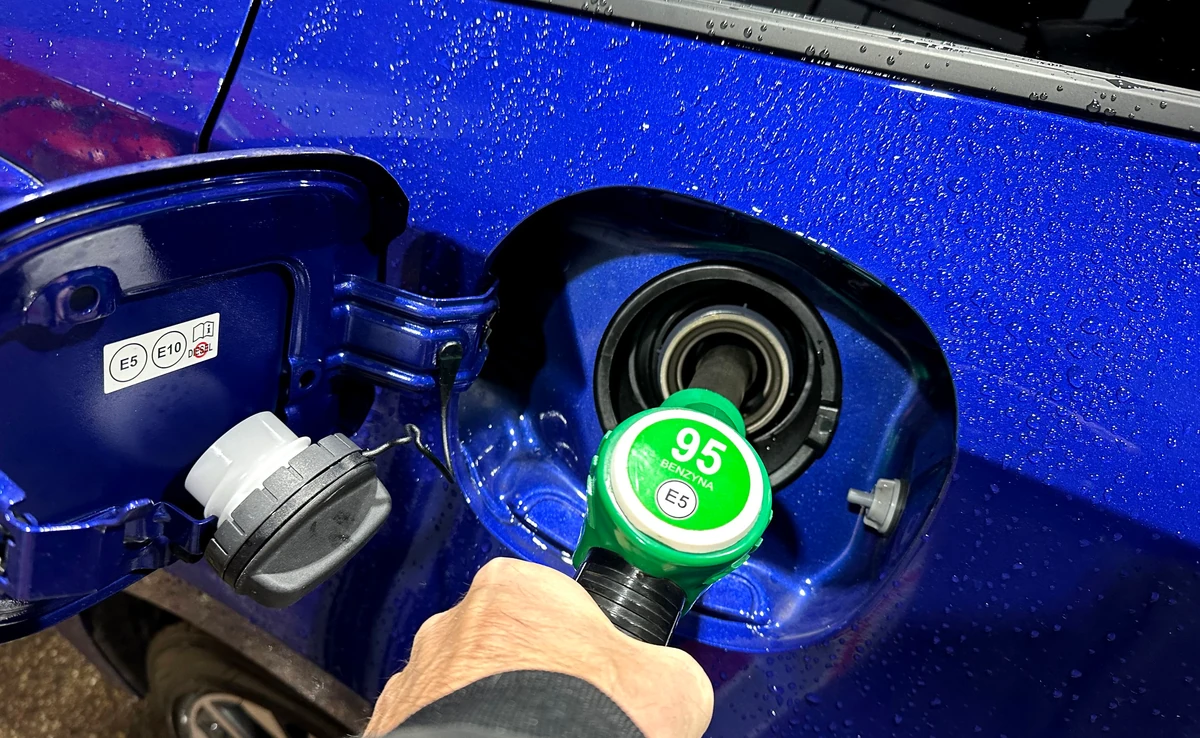 The new prices for EU95 gasoline will be a surprise.  On December 4, changes at gas stations