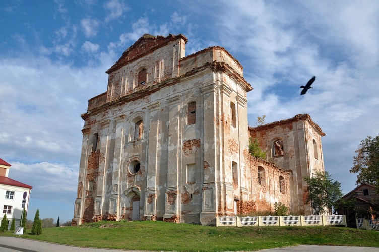 MAJESTATYCZNE. MISTYCZNE. OPUSZCZONE KOŚCIOŁY (17)