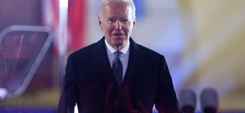 "Le Monde" o wizycie Bidena w Polsce: Czyni z tego kraju placówkę zachodniego wsparcia dla Ukrainy